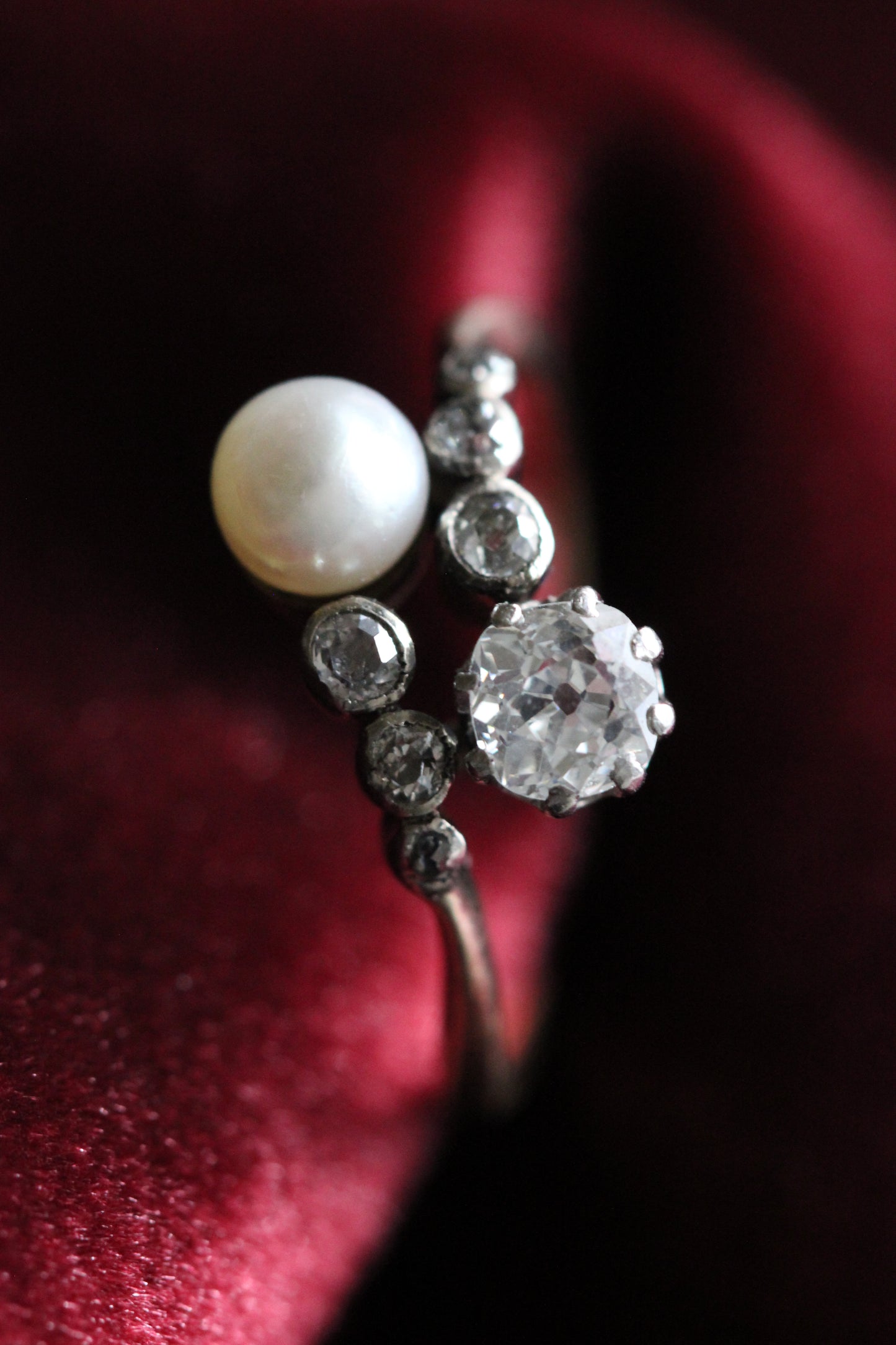 Antique toi et moi ring