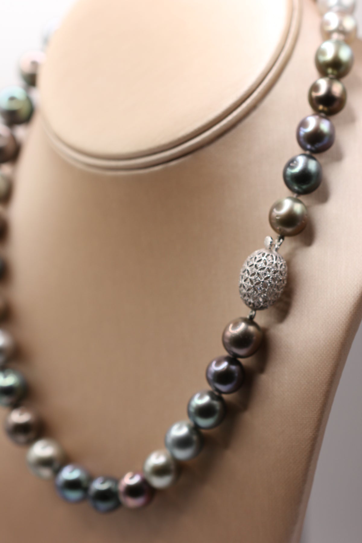 Tahitian pearl necklace