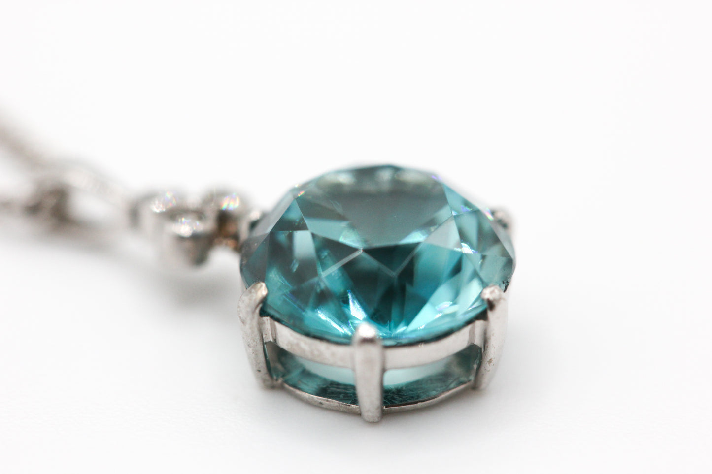 Zircon and diamond pendant
