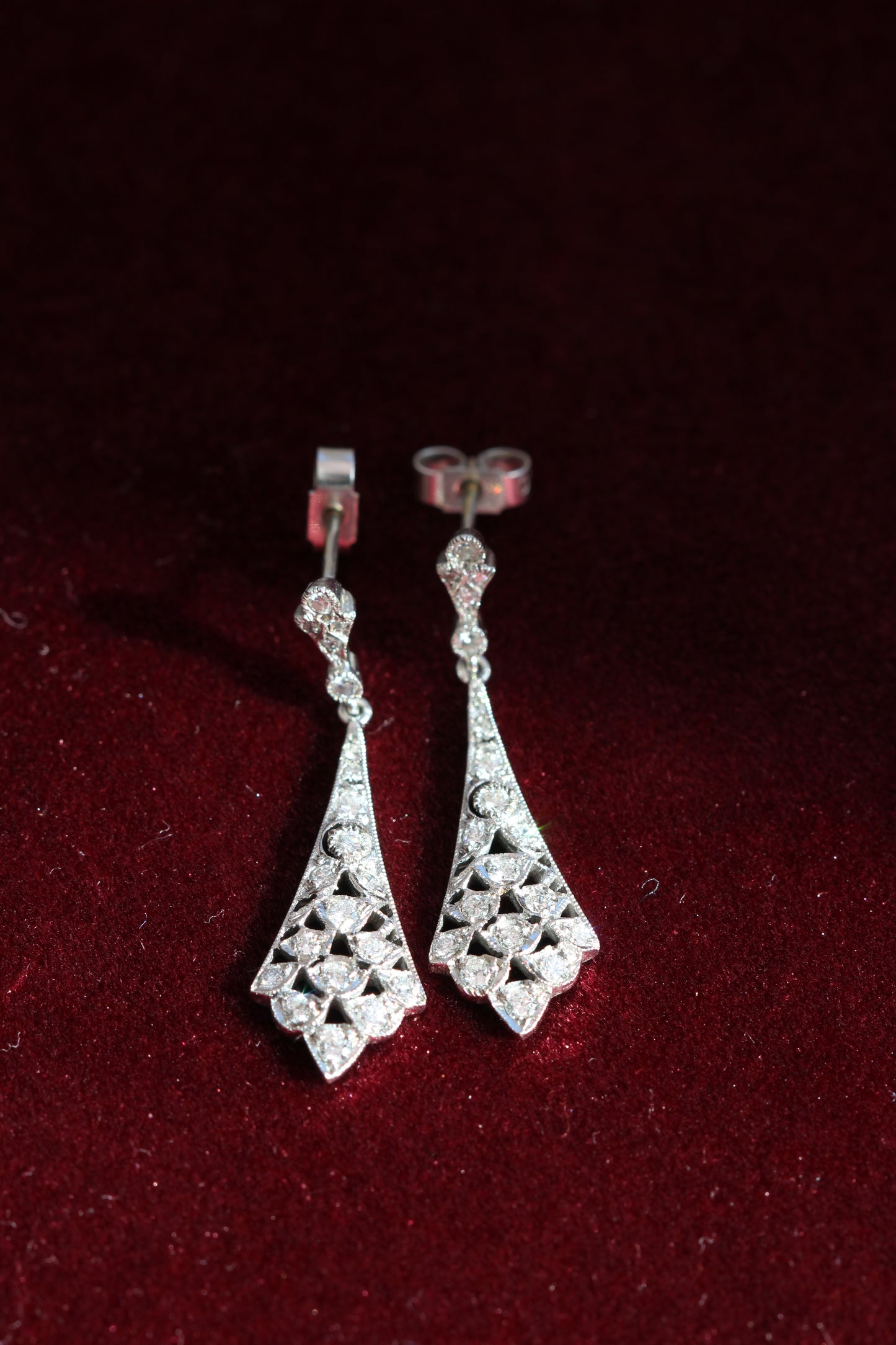 Chandelier earrings