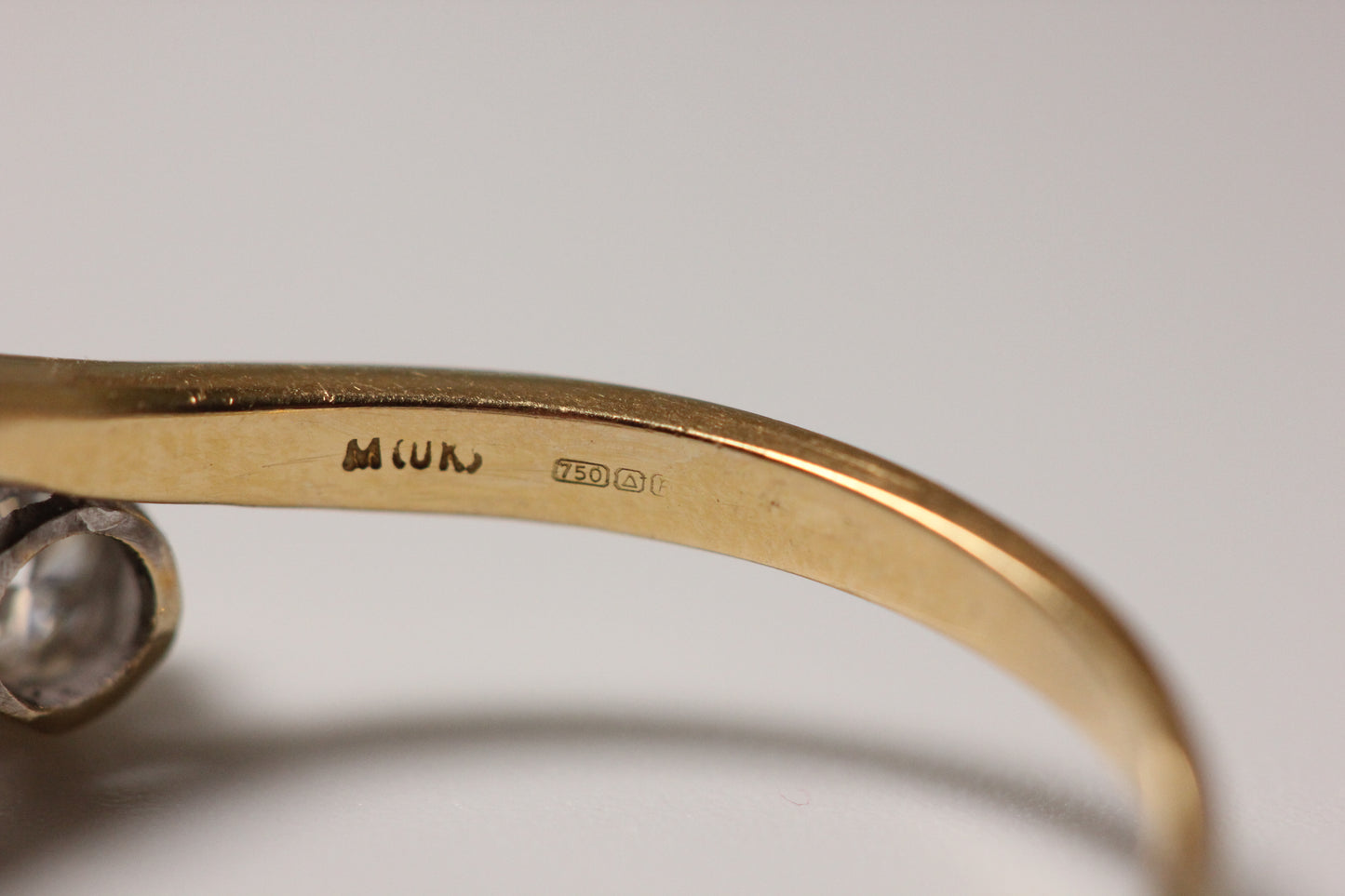Tree stone ring