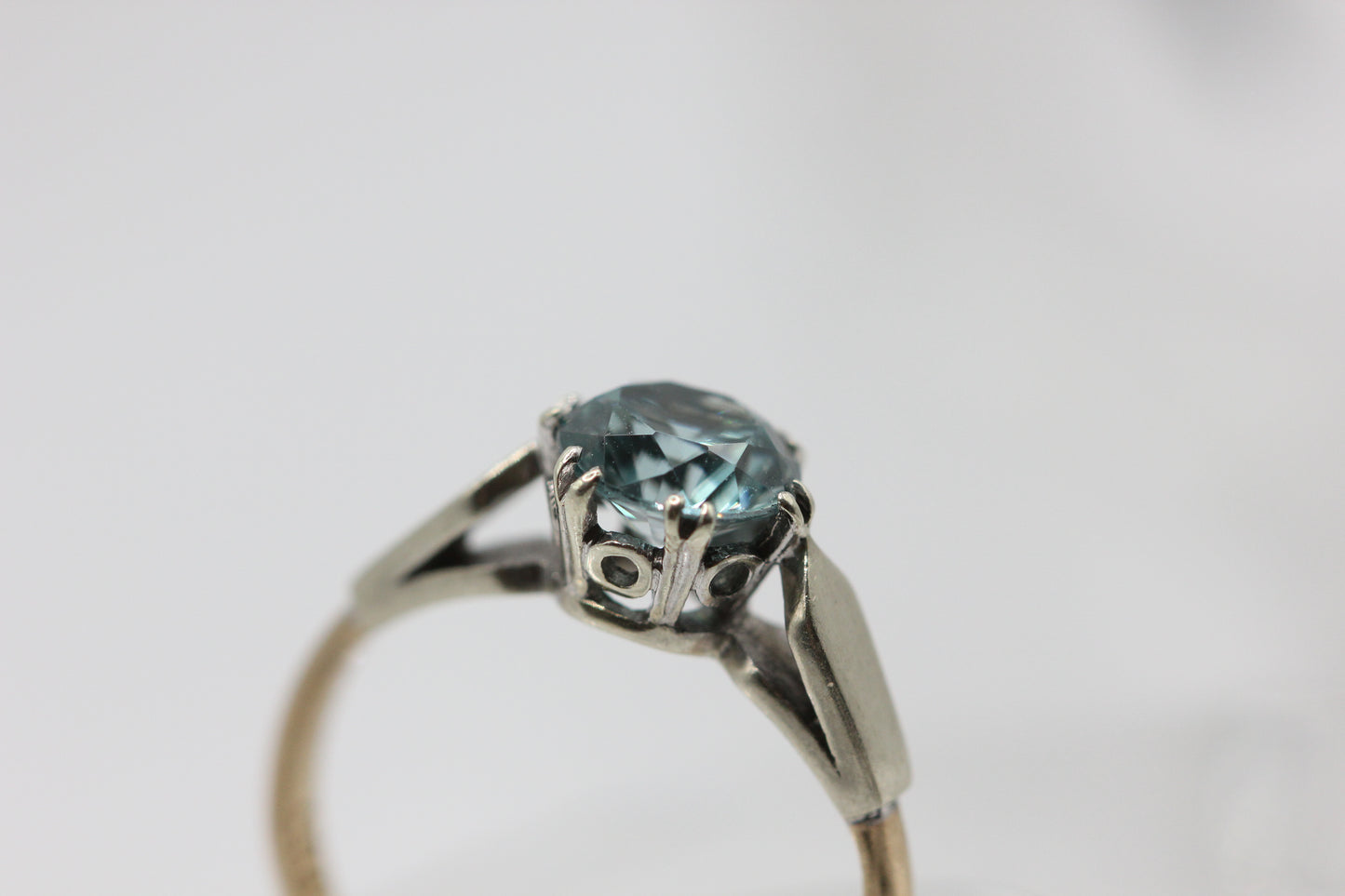 Zircon ring