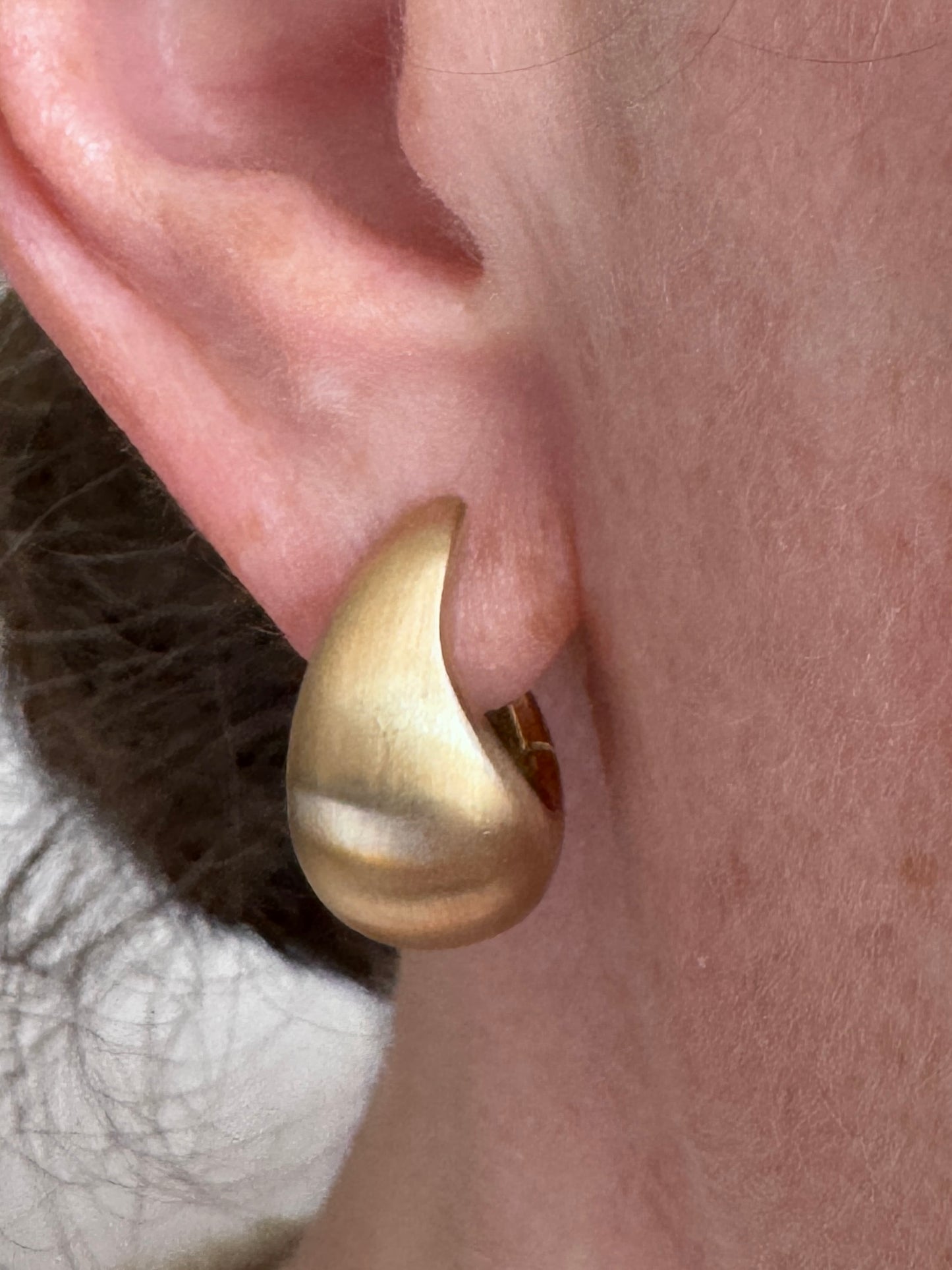 Gold earrings