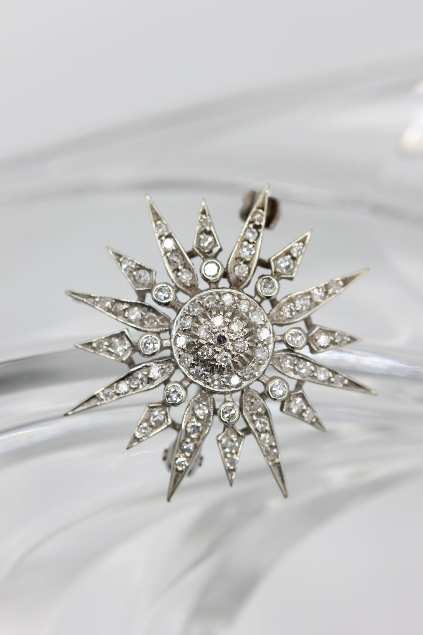 Star brooch