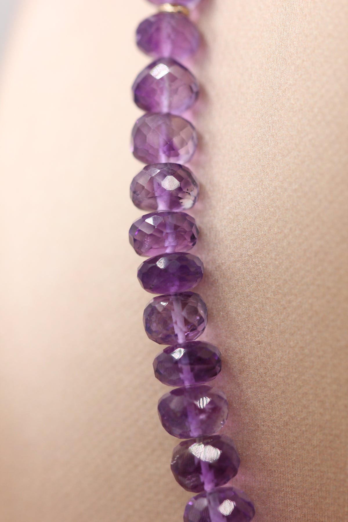 Amethyst bead necklace