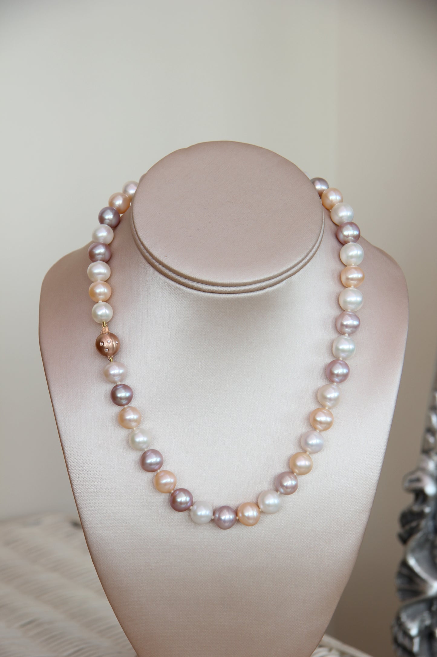 Princess pearl necklace