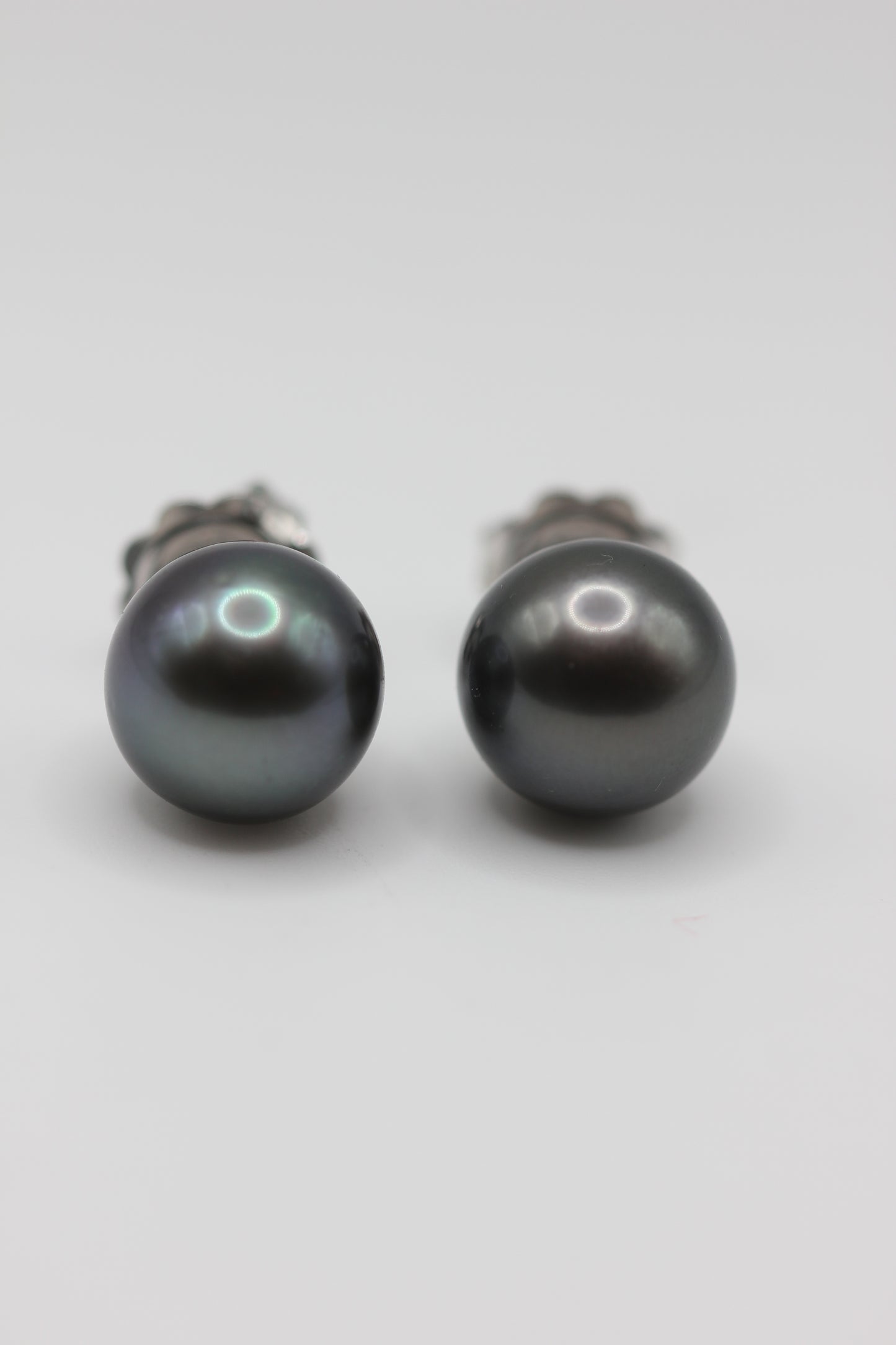 Black pearl earrings