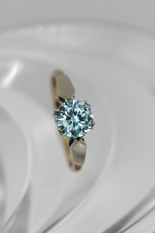 Zircon ring