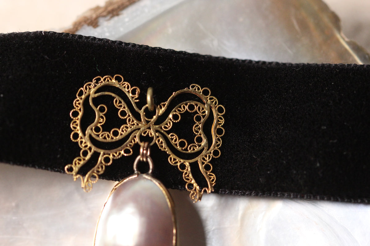 Bow chocker