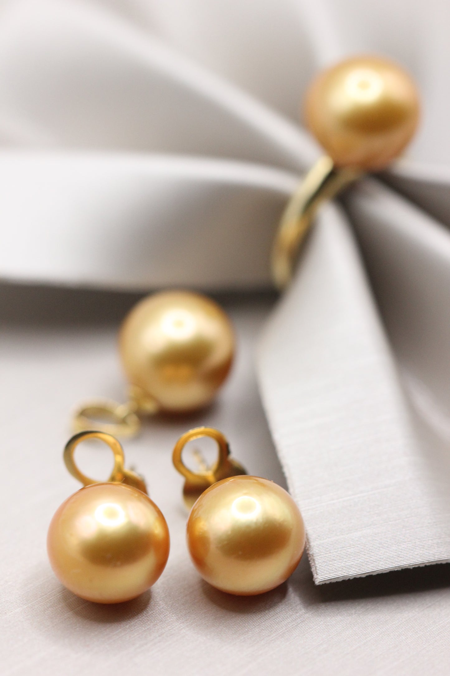 Gold south sea pearls