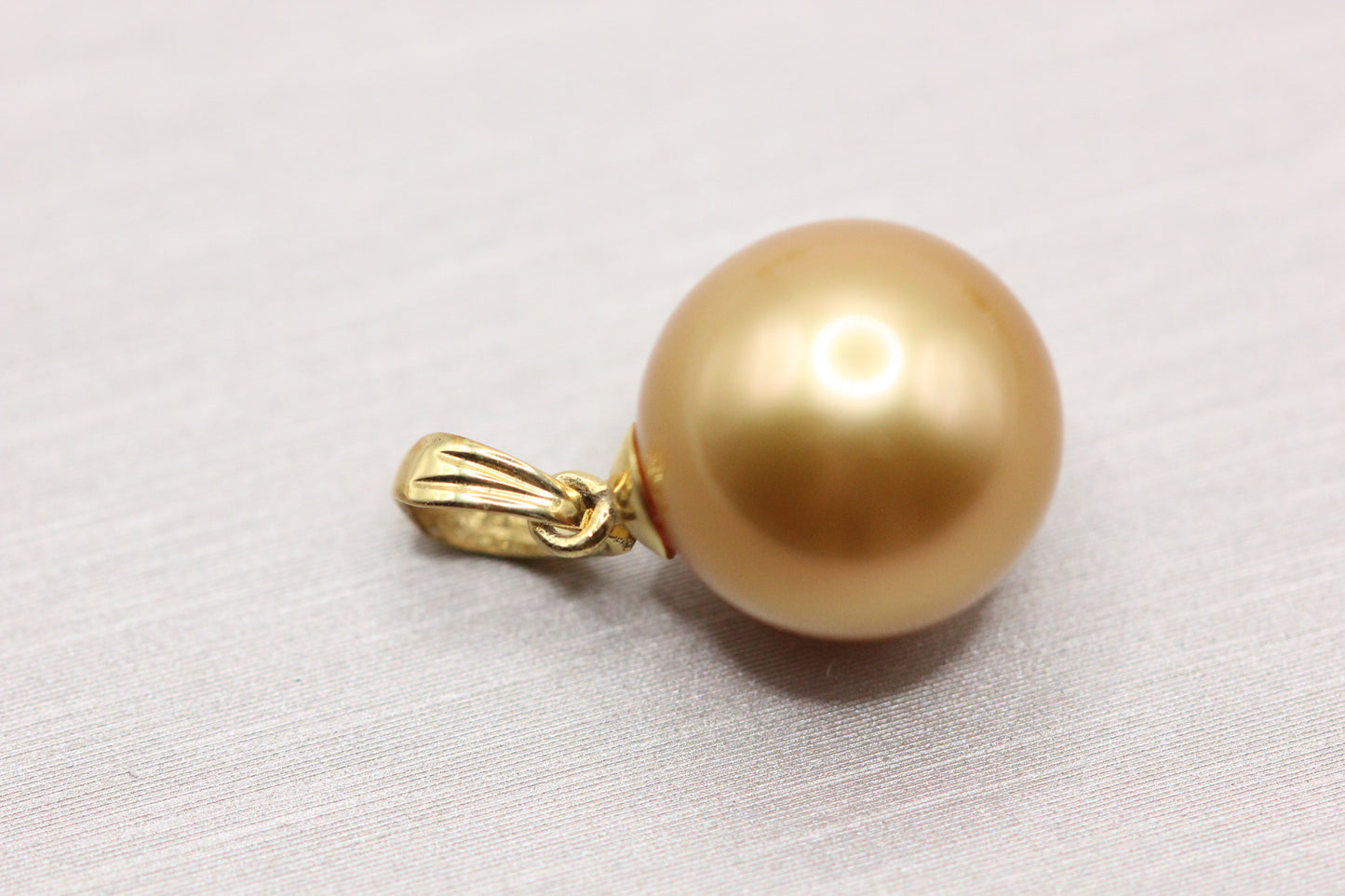 Gold south sea pearls