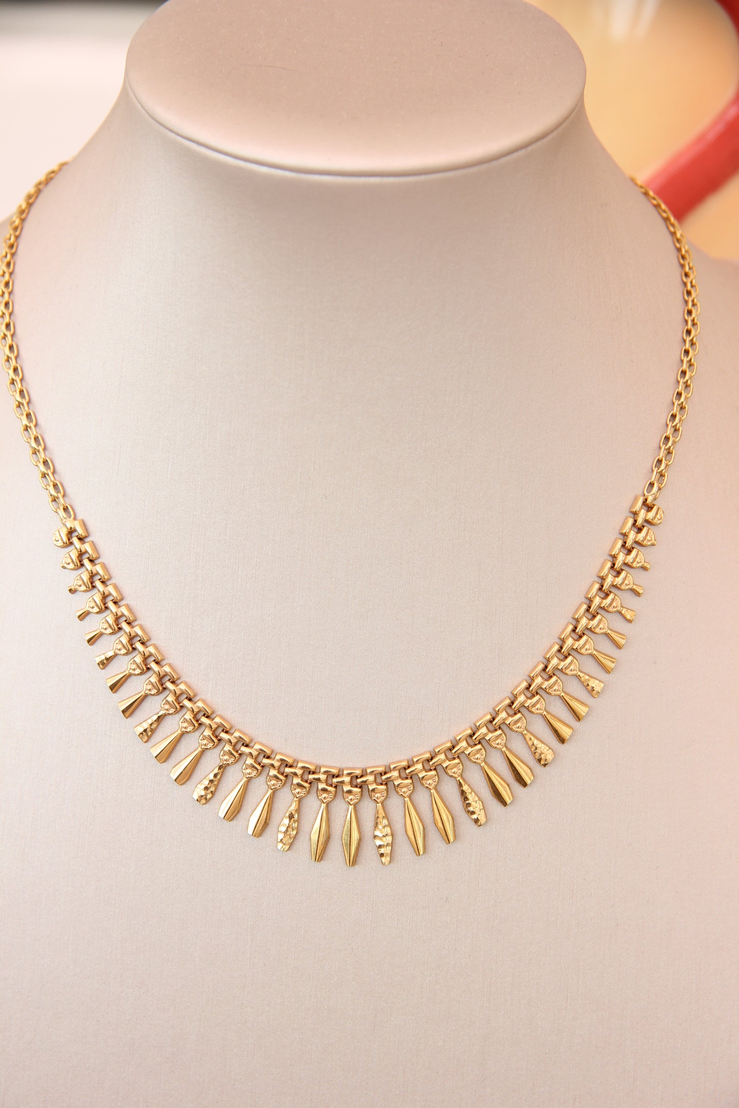 Fringe necklace