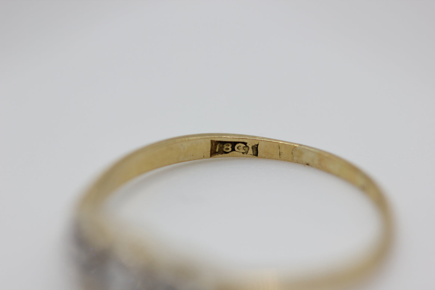 Trilogy ring