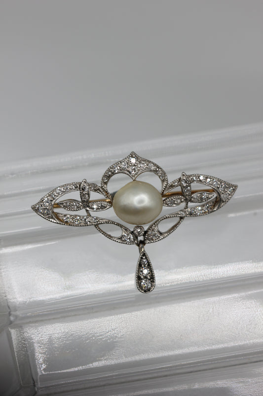 Art Nouveau brooch