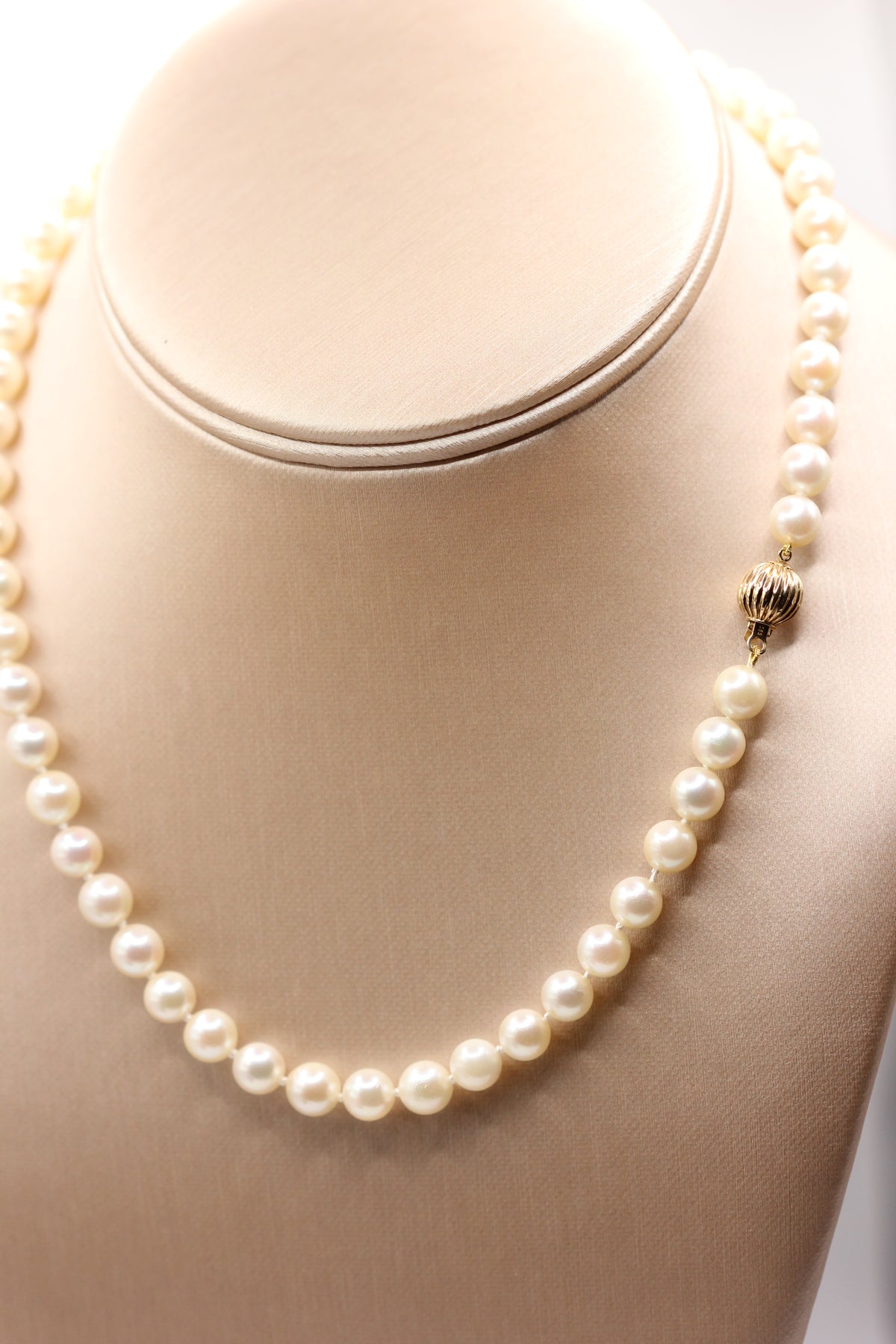 Pearl necklace