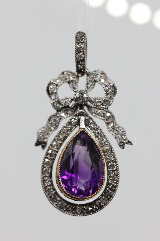 Belle Époque pendant