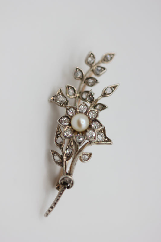 Flower brooch