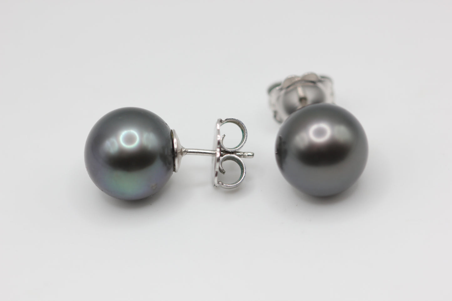 Black pearl earrings