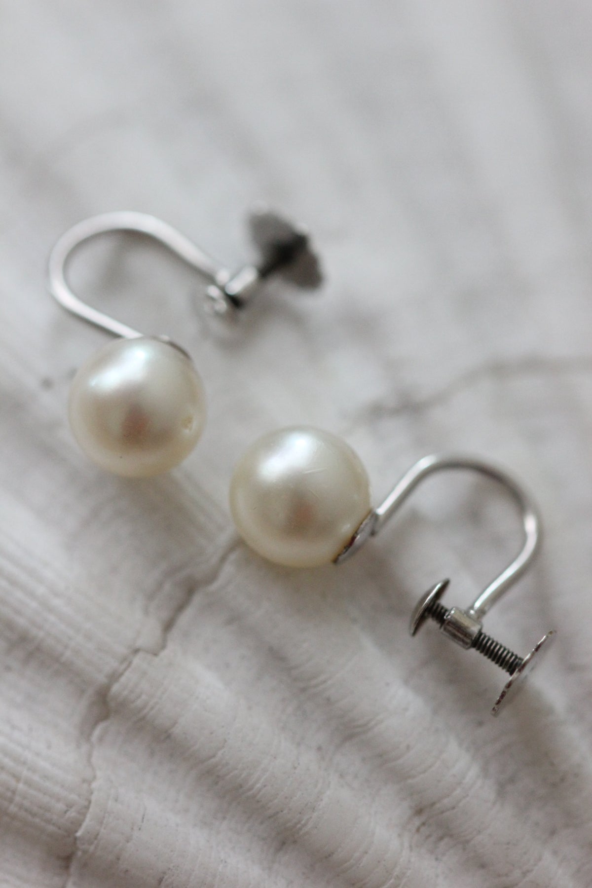 Pearl clip on earrings