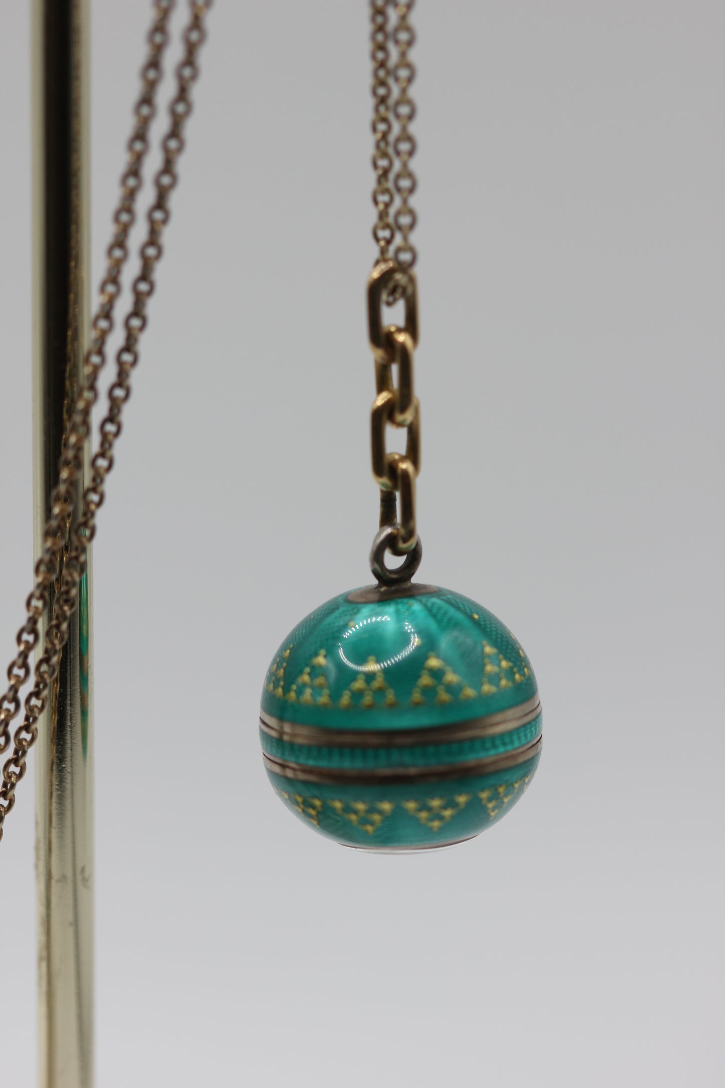 Pendant watch