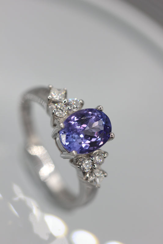 Tanzanite and diamond ring