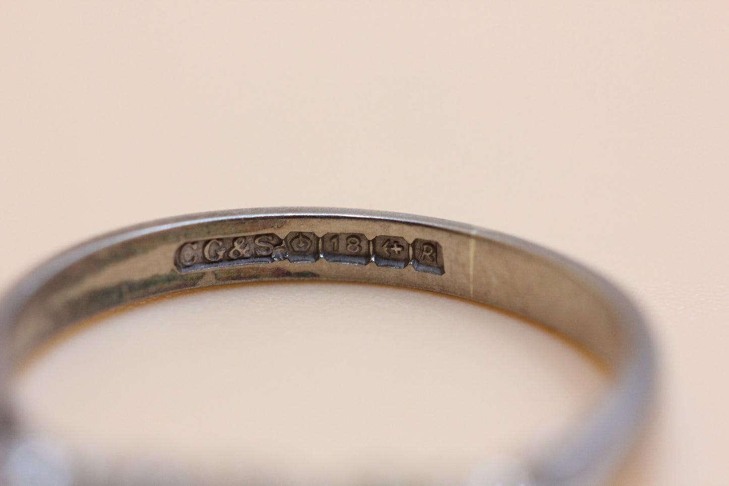 Five stone ring white gold 18k