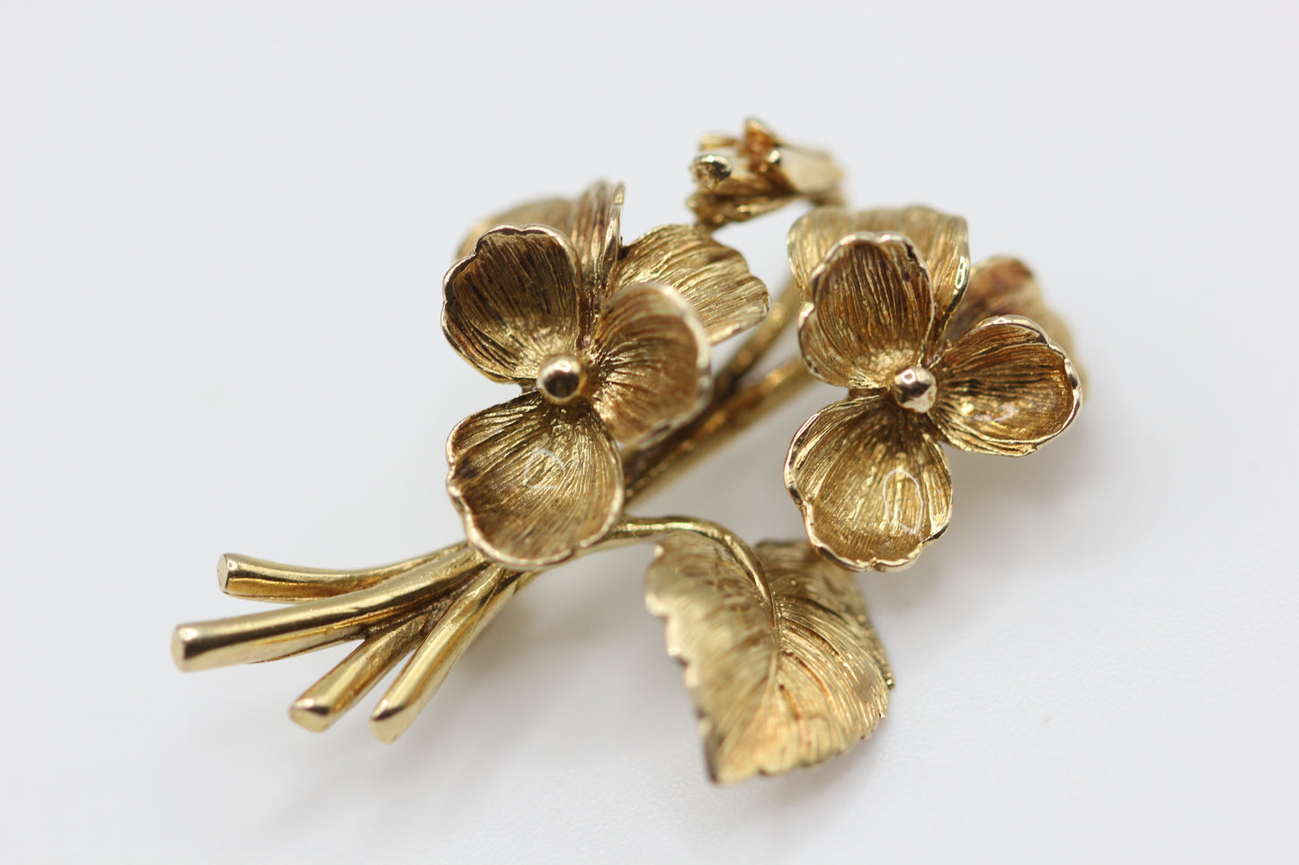 Flower brooch