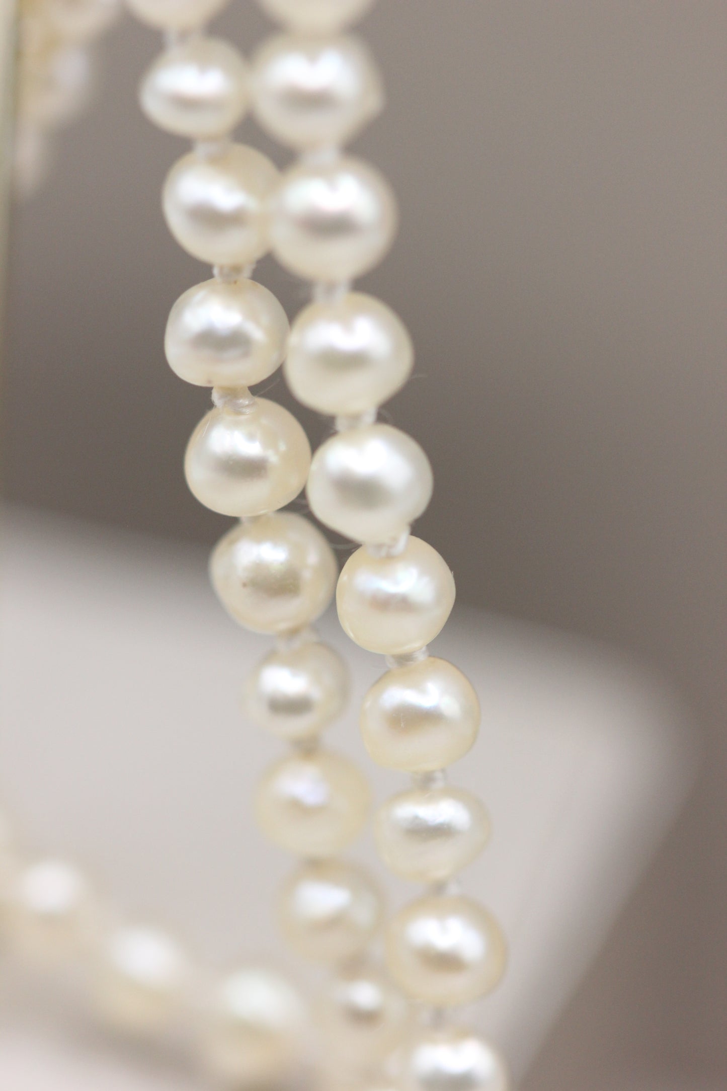 Natural salt water pearl chocker