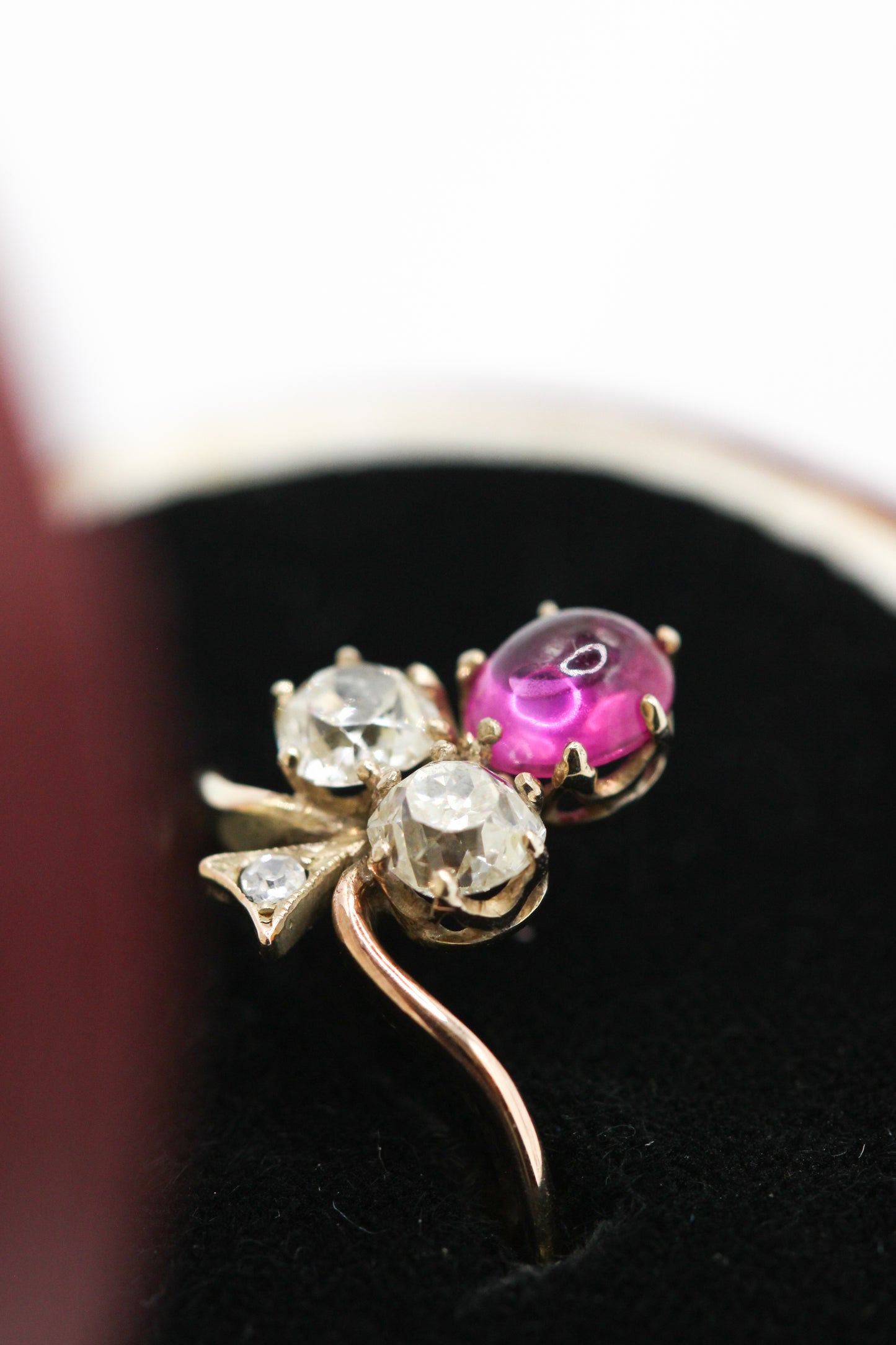 Antique clover ring