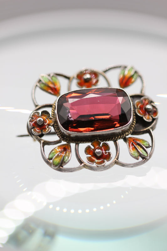 Brooch