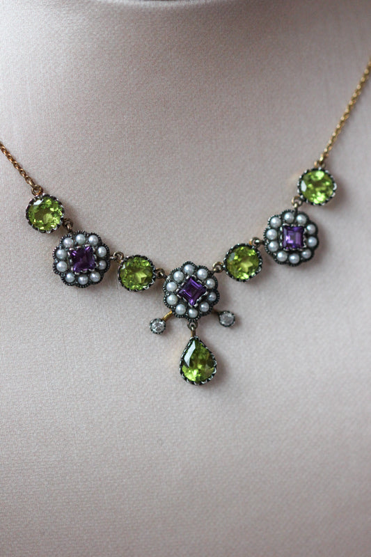 Peridot and pearl necklace