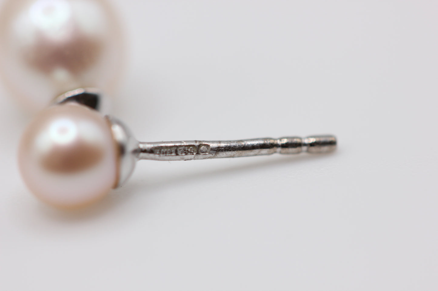 Akoya pearls earrings