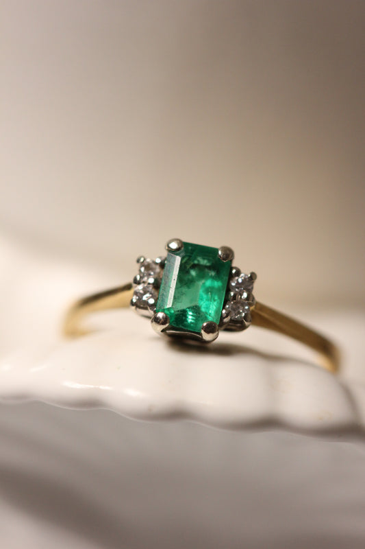 Emerald ring
