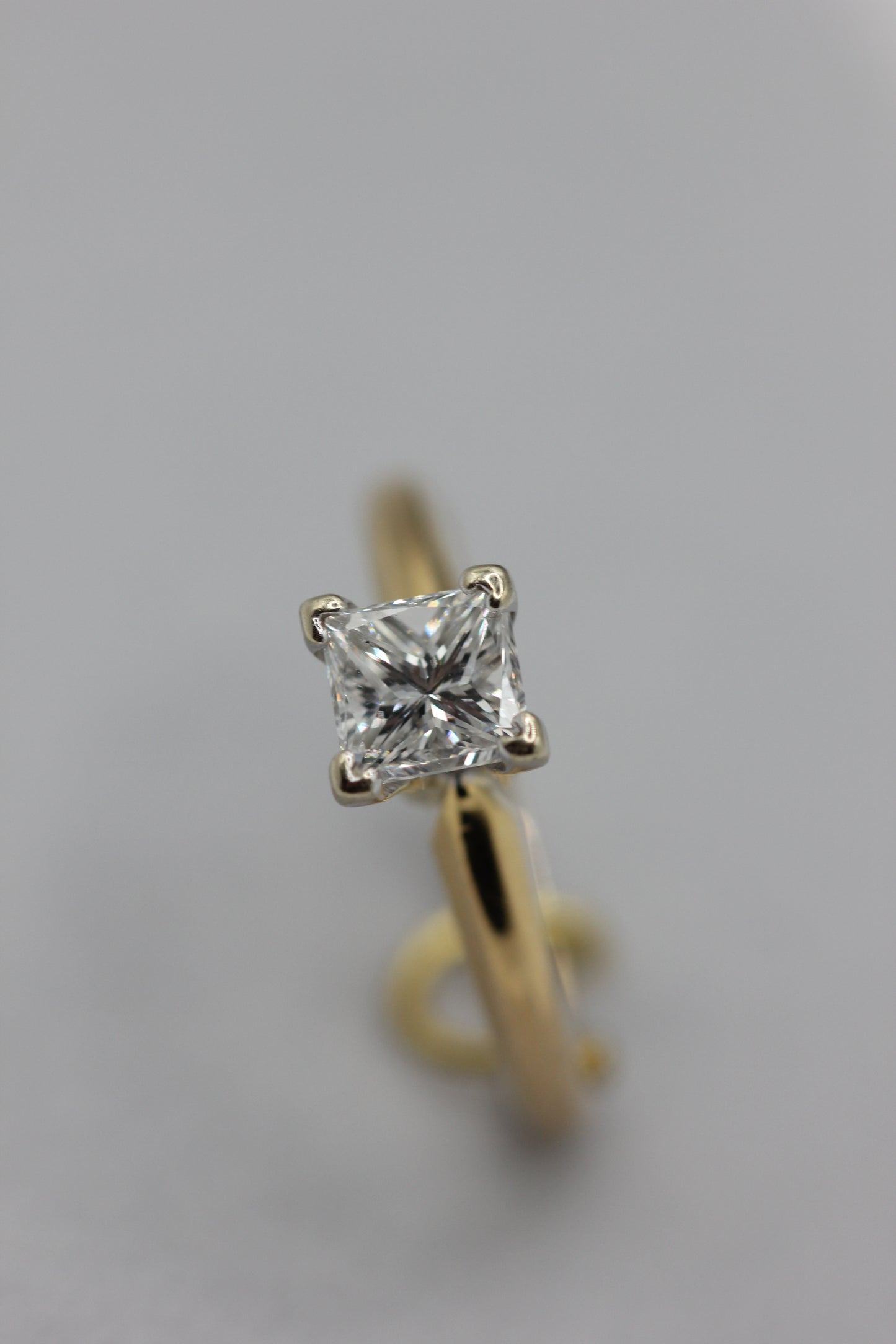 Diamond solitaire ring