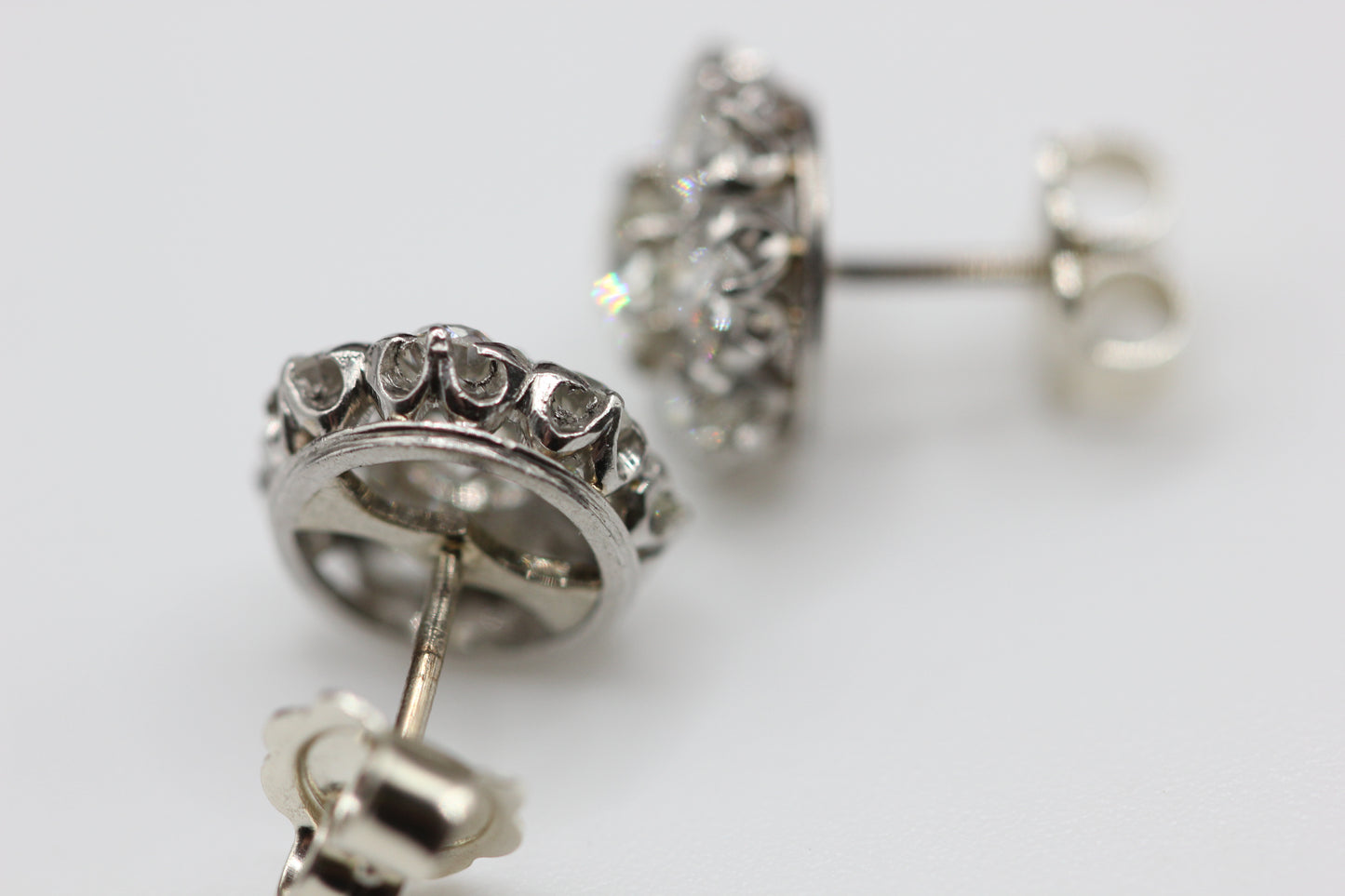 Diamond clusters earrings