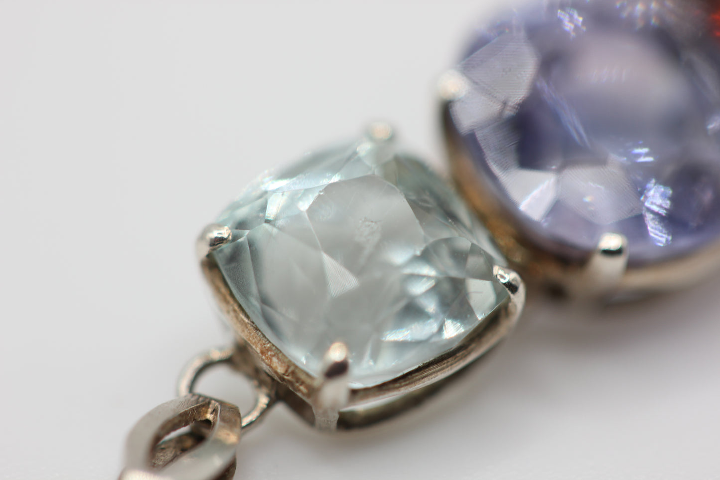 Multi-gem bracelet